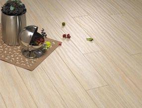 手抓纹地板 以自然触感引领家居美学新风尚